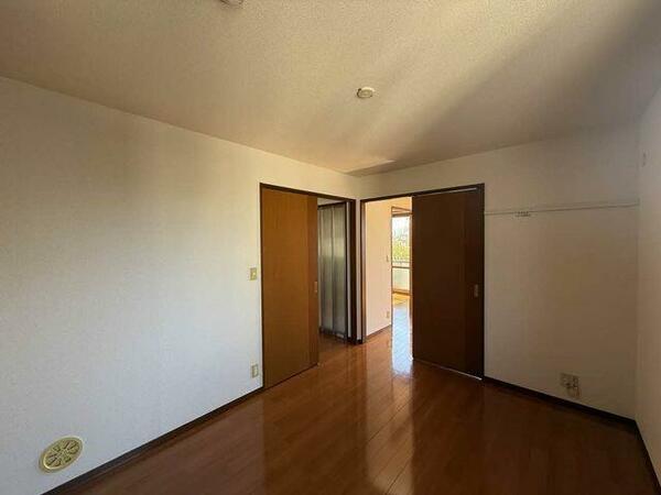 apartment 埼玉県比企郡川島町大字中山
地図を見る