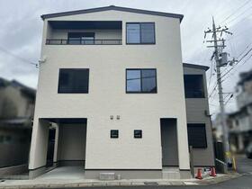 京都府京都市右京区太秦松本町