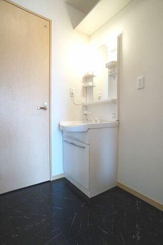 apartment 栃木県日光市荊沢
地図を見る