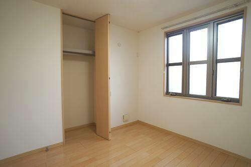 apartment 栃木県日光市荊沢
地図を見る