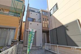 埼玉県川口市弥平４丁目