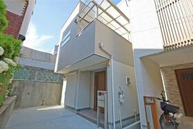 大阪府吹田市千里丘中