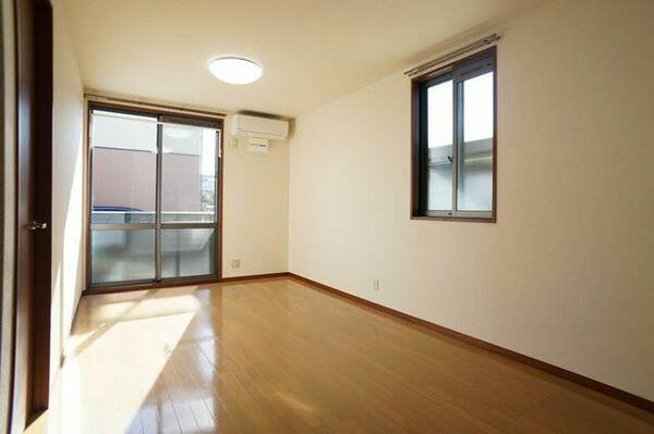 apartment 埼玉県比企郡嵐山町大字平澤
地図を見る