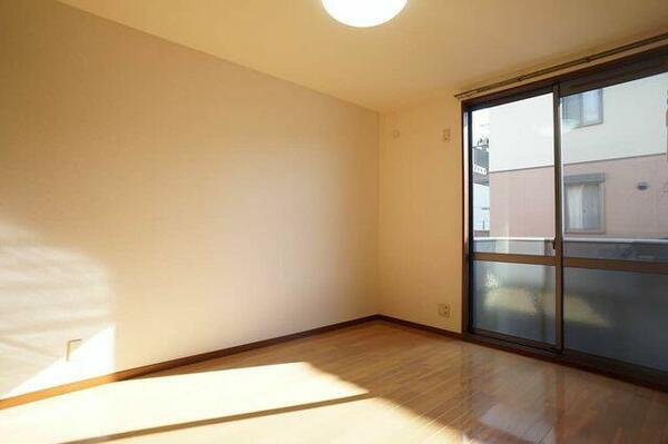 apartment 埼玉県比企郡嵐山町大字平澤
地図を見る