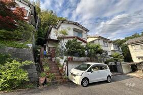 兵庫県宝塚市花屋敷荘園１丁目