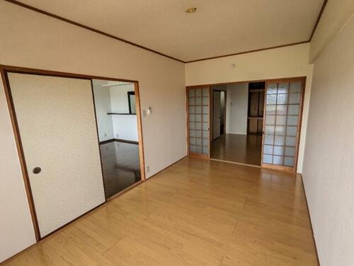 グレイスインジャド_内装_0