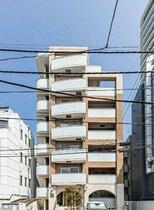ランド南青山  ｜ 東京都港区南青山２丁目（賃貸マンション1LDK・2階・45.21㎡） その1