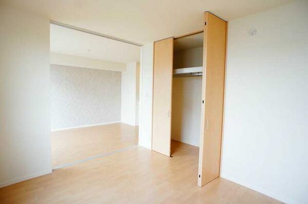 apartment 埼玉県三郷市駒形
地図を見る