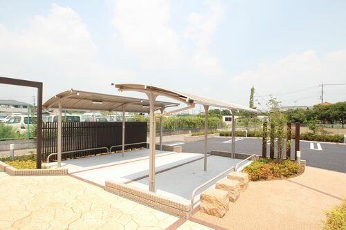 apartment 埼玉県三郷市駒形
地図を見る