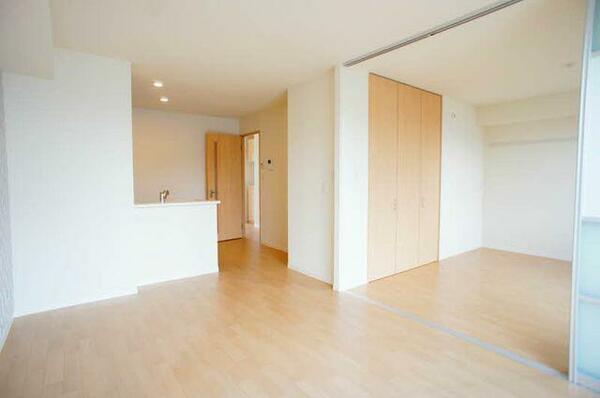 apartment 埼玉県三郷市駒形
地図を見る