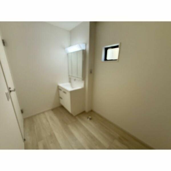 detached 東京都日野市三沢５丁目

地図を見る