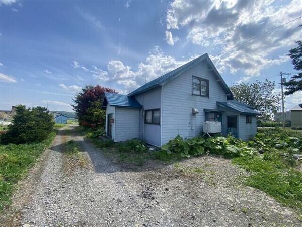 detached 北海道深川市納内町２丁目

地図を見る