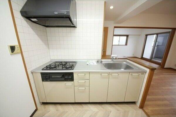 画像16:キッチン