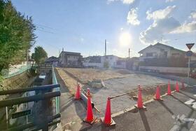 兵庫県伊丹市鈴原町４丁目