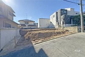 兵庫県川西市萩原台西３丁目