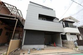 兵庫県西宮市南甲子園２丁目