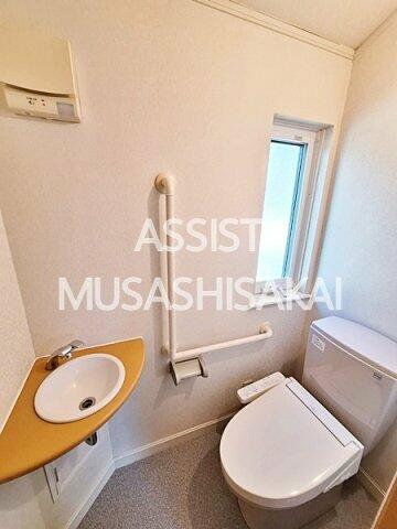 detached 東京都小金井市中町２丁目

地図を見る