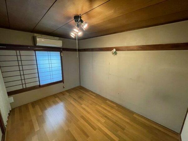 detached 東京都世田谷区宇奈根１丁目

地図を見る