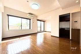 ステイツ雲雀丘花屋敷