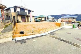 兵庫県川西市萩原３丁目