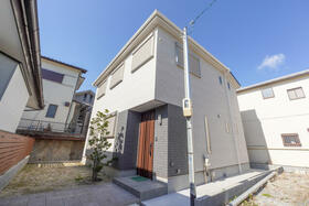 大阪府高槻市南平台１丁目