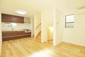 東京都世田谷区深沢３丁目