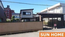 富山県高岡市蓮美町