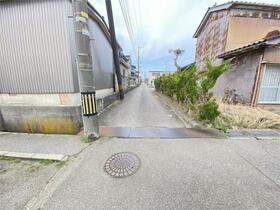 富山県高岡市羽広２丁目