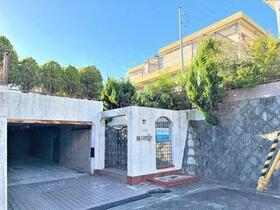 大阪府池田市伏尾台3丁目