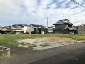 三重県鈴鹿市平田本町１丁目