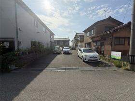 石川県金沢市額谷３丁目