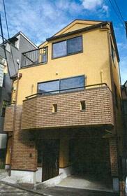 東京都目黒区駒場１丁目