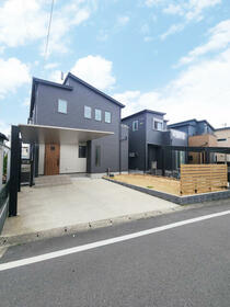 埼玉県吉川市高久１丁目