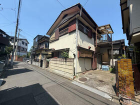 埼玉県朝霞市岡３丁目