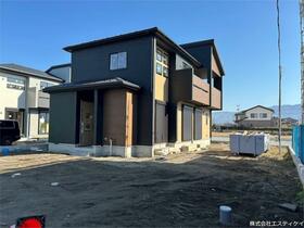 山梨県中央市西花輪