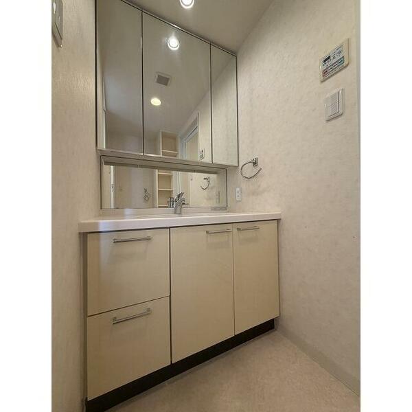 apartment 茨城県牛久市ひたち野西３丁目
地図を見る