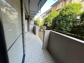 ライオンズガーデン小竹向原