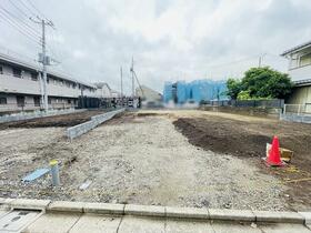 東京都三鷹市野崎１丁目