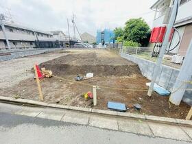 東京都三鷹市野崎１丁目