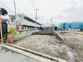 東京都三鷹市野崎１丁目