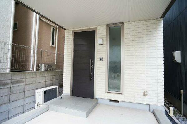 detached 東京都文京区本駒込４丁目

地図を見る