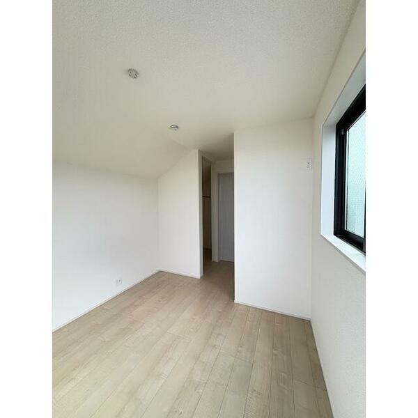 detached 東京都東大和市南街２丁目

地図を見る