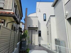 兵庫県西宮市南甲子園２丁目