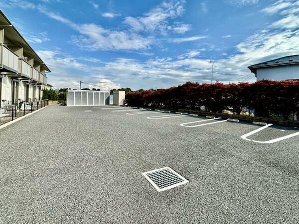 apartment 茨城県つくば市研究学園５丁目５－１３ ファースト・ラフィーネ・学園１Ｆ