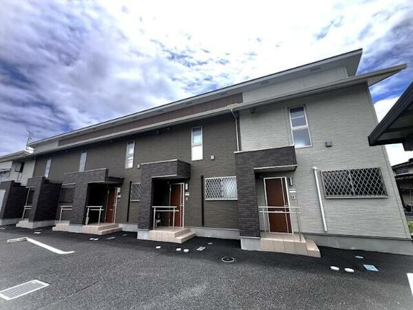 apartment 茨城県つくば市研究学園５丁目５－１３ ファースト・ラフィーネ・学園１Ｆ