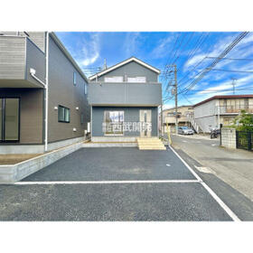 東京都府中市清水が丘３丁目