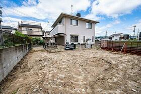 大阪府高槻市南平台１丁目