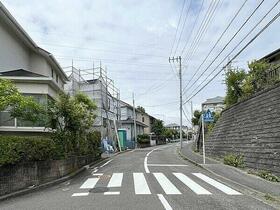 神奈川県横浜市金沢区六浦３丁目