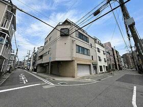 兵庫県神戸市兵庫区塚本通３丁目