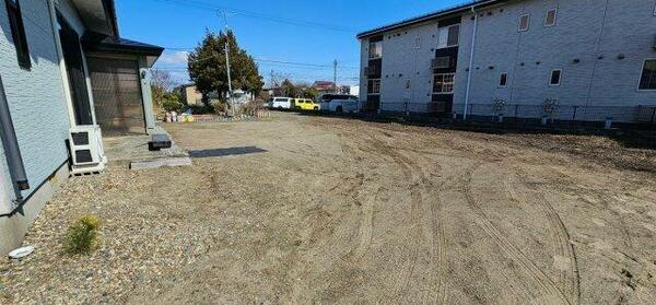 detached 秋田県潟上市天王字二田

地図を見る
